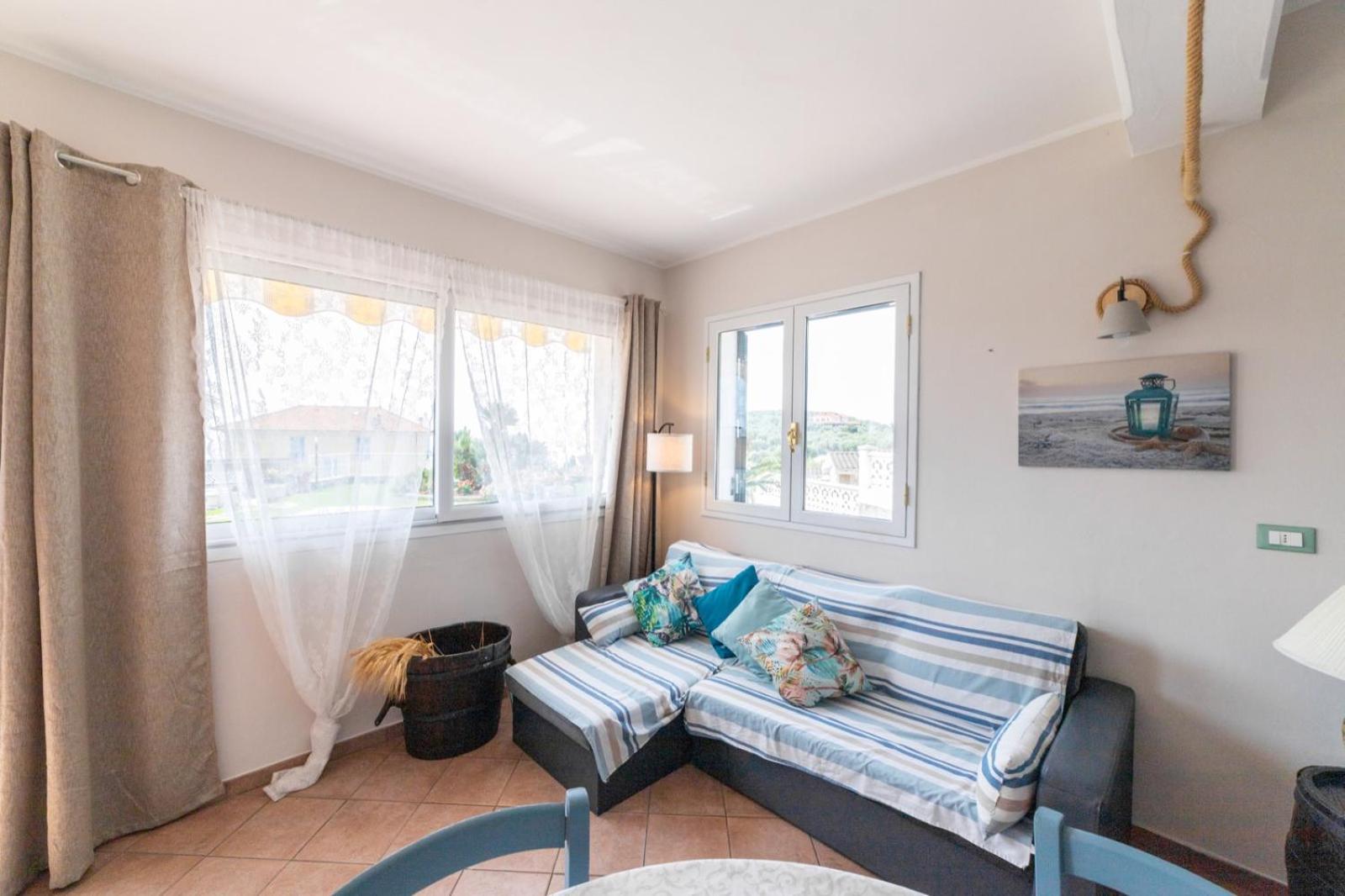Chez Elle Apartment Imperia Room photo